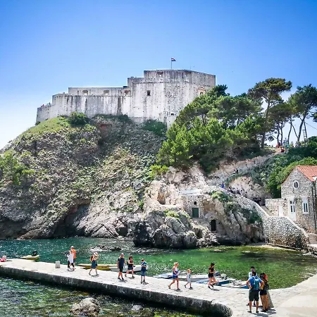 アパート マンロー